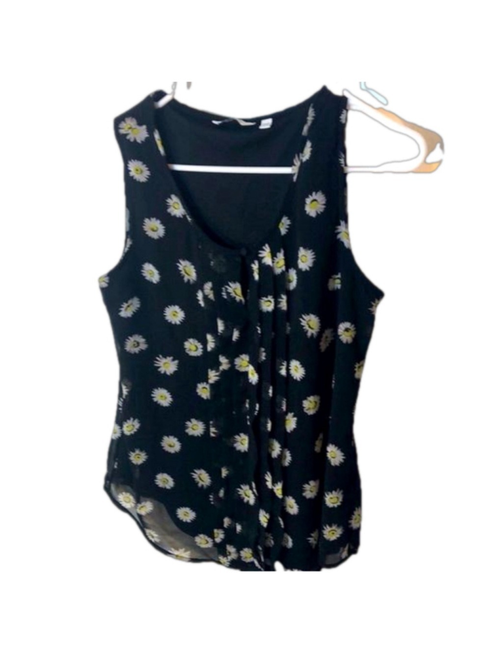 Reitman's sleeveless black blouse floral  M petites